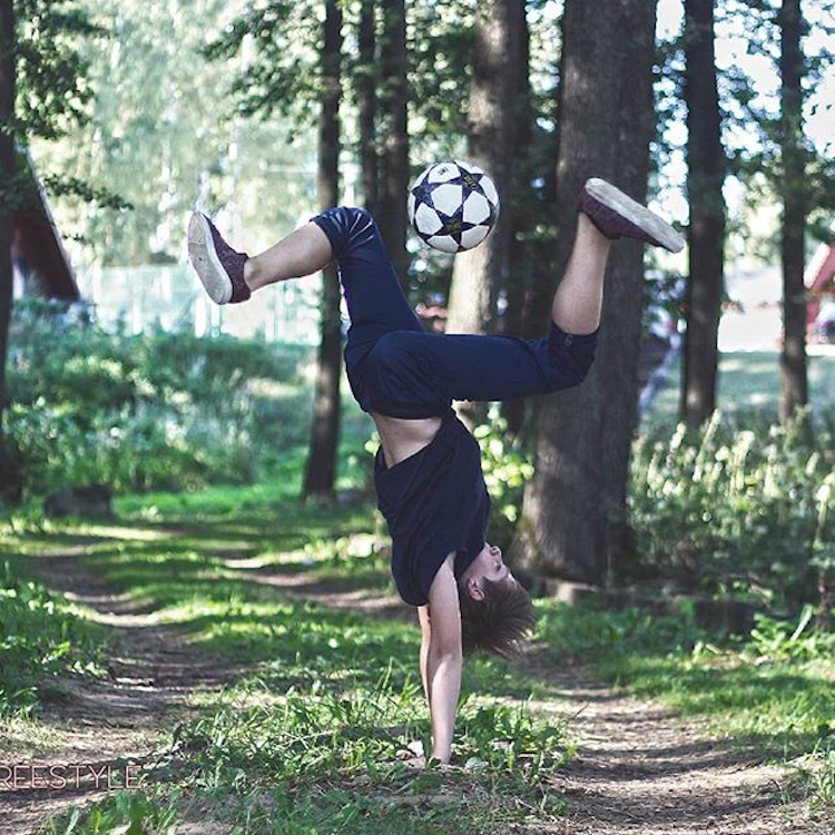 Filip z Podkarpacia mistrzem na międzynarodowych zawodach football freestyle - Zdjęcie główne