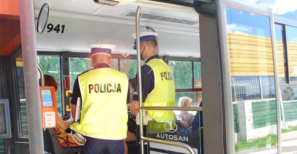 Pierwsze kontrole policjantów w rzeszowskich autobsach! [AKTUALIZACJA] - Zdjęcie główne