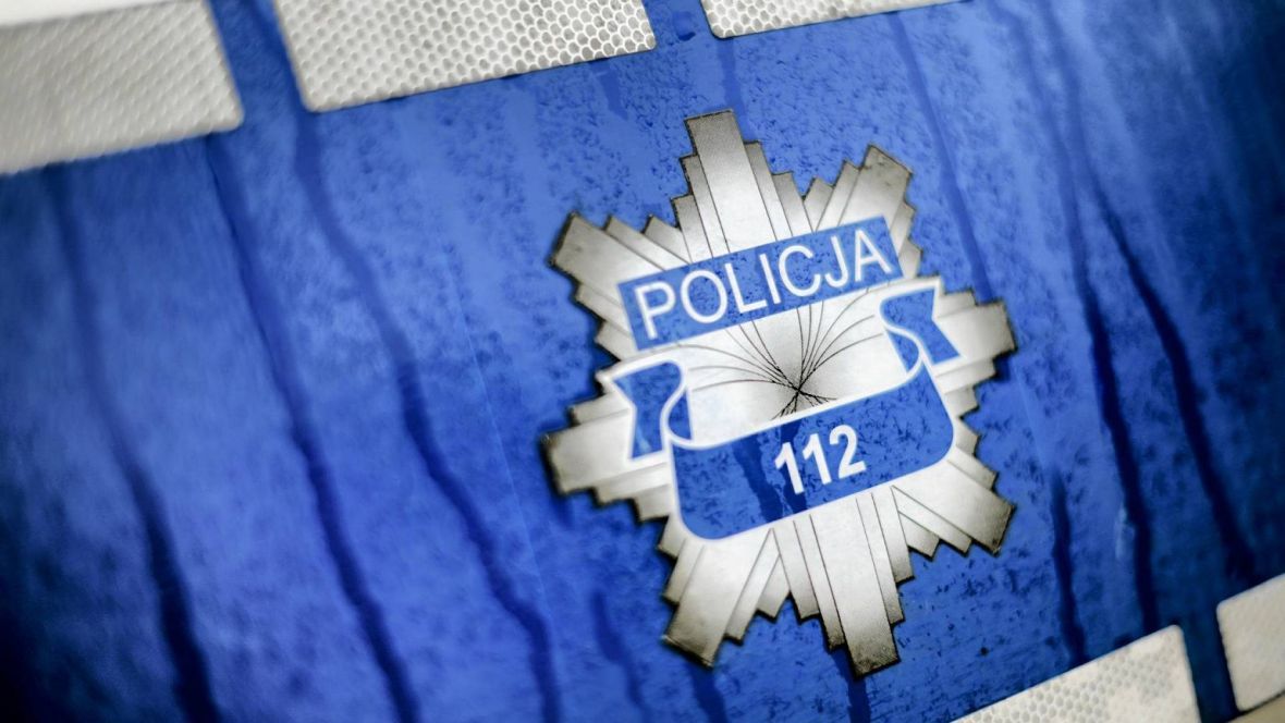 Jazda zakończona na drzewie - Zdjęcie główne