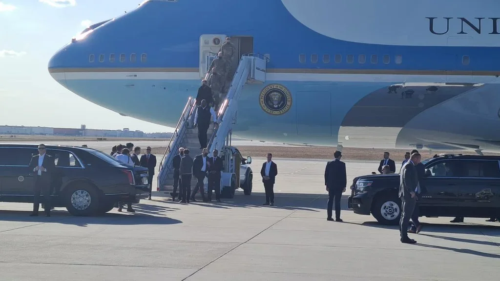 Air Force One z prezydentem USA - Joe Bidenem