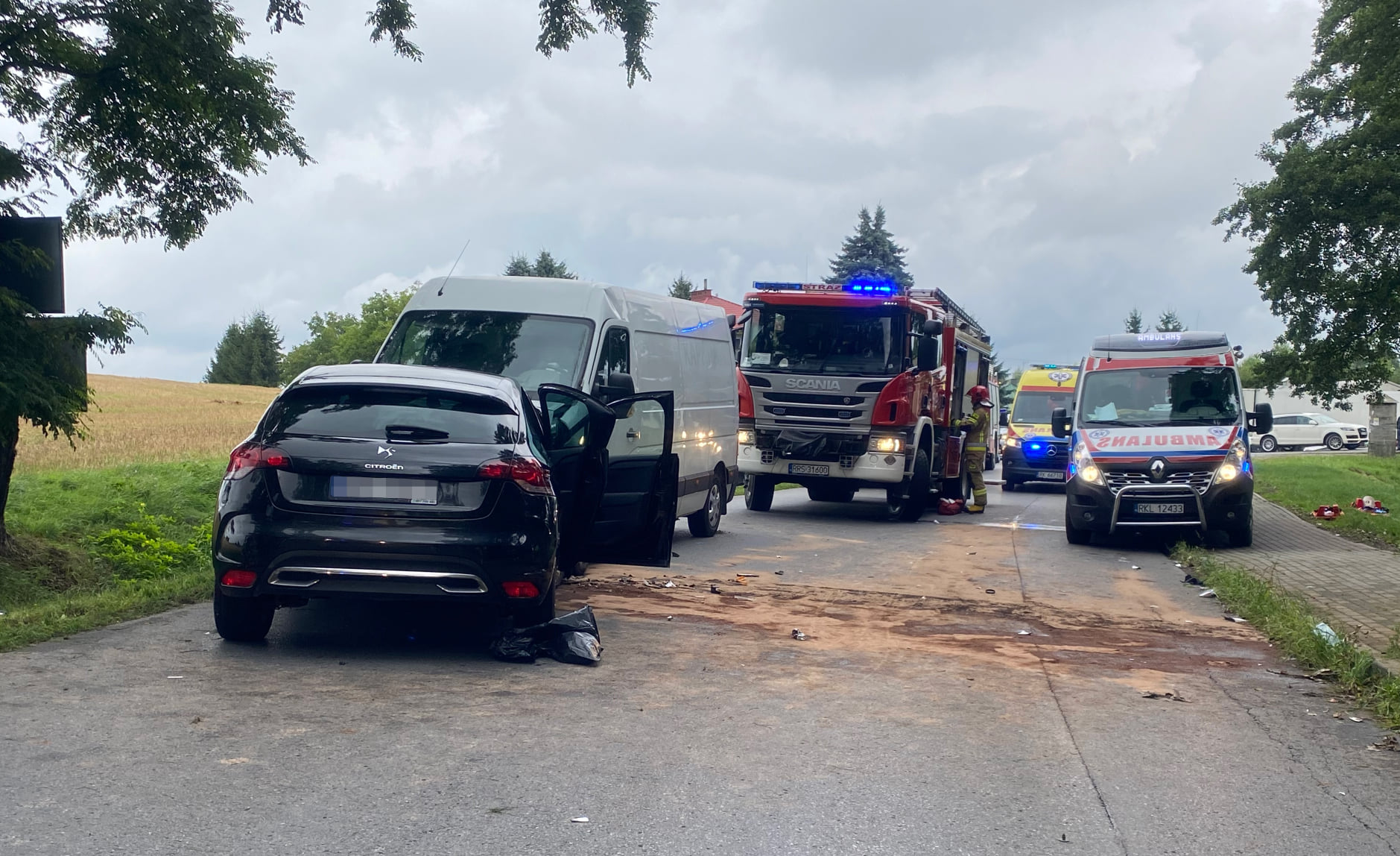 Poważny wypadek pod Sędziszowem Małopolskim! Ranne zostały 4 osoby! - Zdjęcie główne