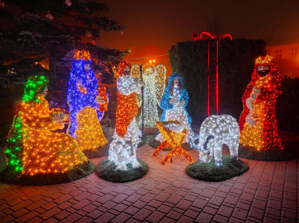 Tarnobrzeg rozświetlony świątecznymi iluminacjami. Są nowości [ZDJĘCIA] - Zdjęcie główne