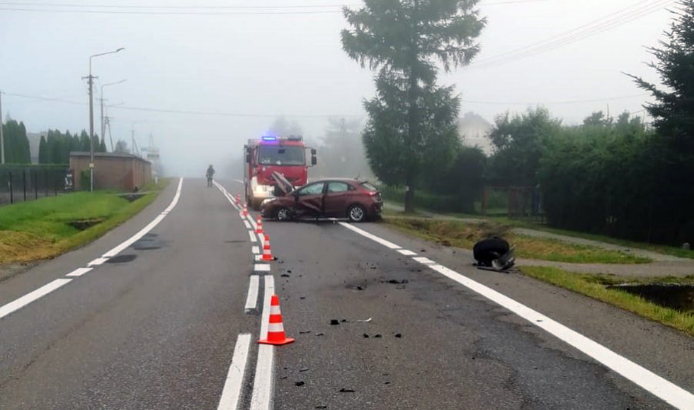 Podkarpacie. Czołowe zderzenie na drodze wojewódzkiej  - Zdjęcie główne