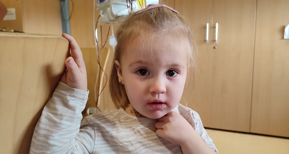Dwuletnia Wiktoria Szlachetka z Trzęsówki zachorowała na białaczkę. Potrzebuje naszej pomocy - Zdjęcie główne
