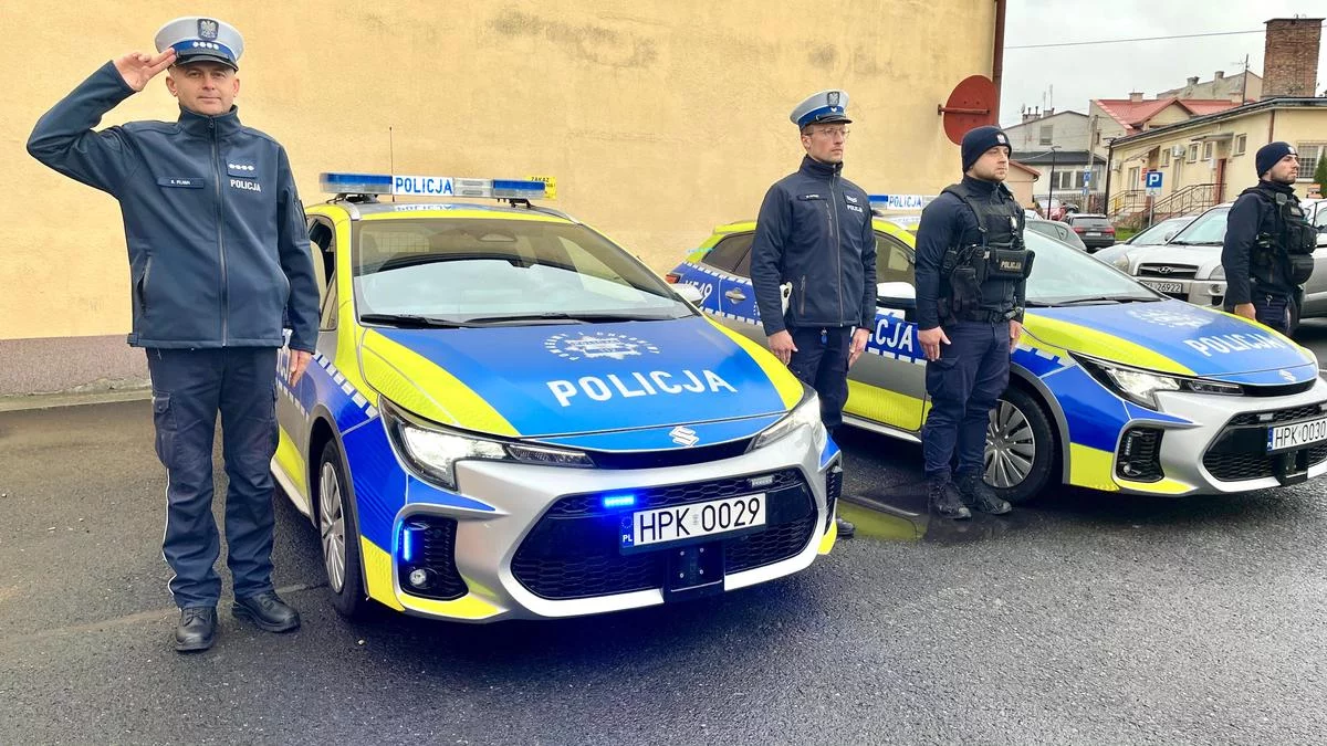 Mundurowi z Kolbuszowej oddali hołd tragicznie zmarłemu Piotrowi Mierneckiemu. W sobotę zawyją syreny [ZDJĘCIA - WIDEO] - Zdjęcie główne