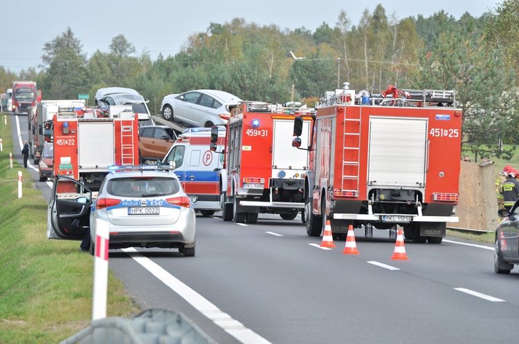 Wypadek na drodze krajowej między Cmolasem na Hadykówką [FOTO, VIDEO, MAPA] - Zdjęcie główne