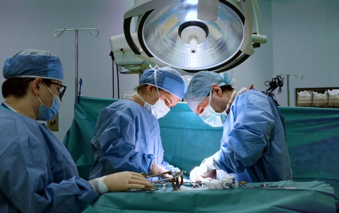 Urologia w kolbuszowskim szpitalu się rozrasta. Tu wykonano najwięcej operacji raka prostaty i raka nerki na Podkarpaciu w 2022 roku - Zdjęcie główne