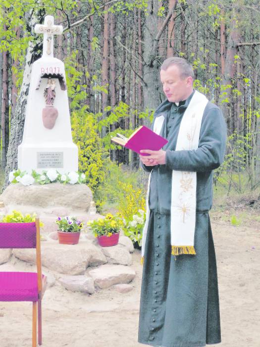 Ks. Grzegorz Siciak odchodzi z parafii Poręby Dymarskie. 