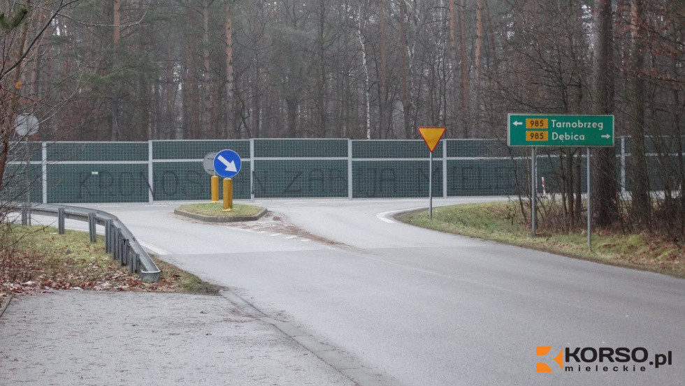 Obraźliwy napis na mieleckiej obwodnicy? - Jest kłamstwem, godzi w dobre imię spółki - czytamy w komunikacie - Zdjęcie główne