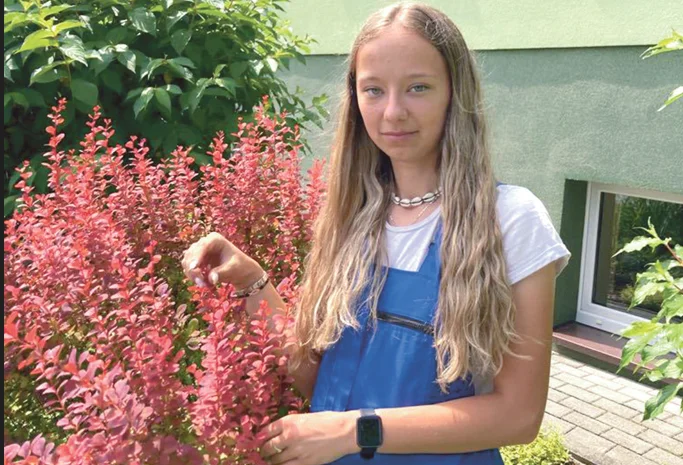 Julia Podgórska ze szkoły z Weryni o wyjątkowej roślinie. Macie ją w swoich ogrodach? - Zdjęcie główne