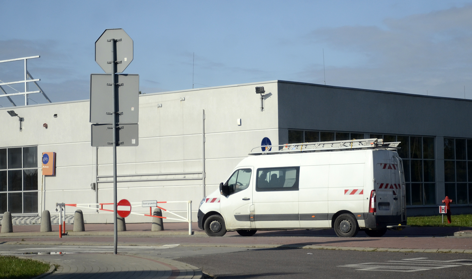 KOLBUSZOWA. W dawnym Tesco praca wre  - Zdjęcie główne