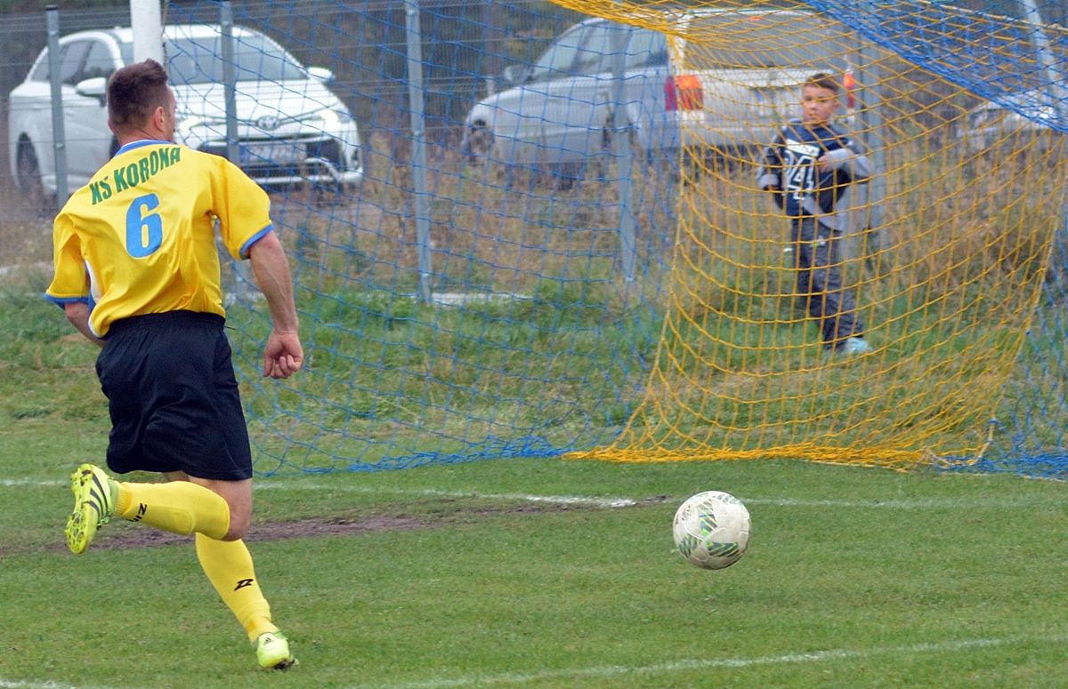 Korona Majdan Królewski - Stal II Mielec 2:3 [ZDJĘCIA] - Zdjęcie główne