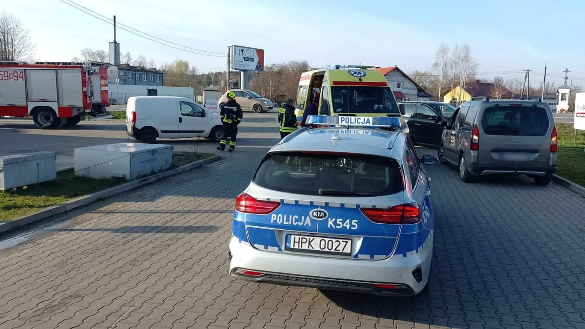 Wypadek w Raniżowie. Na drodze wojewódzkiej zderzyły się dwa samochody - Zdjęcie główne