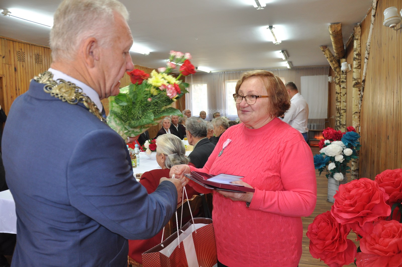 Gmina Raniżów. Małżeństwa z 50-letnim stażem otrzymały Medale za Długoletnie Pożycie Małżeńskie nadawane przez Prezydenta RP - Zdjęcie główne