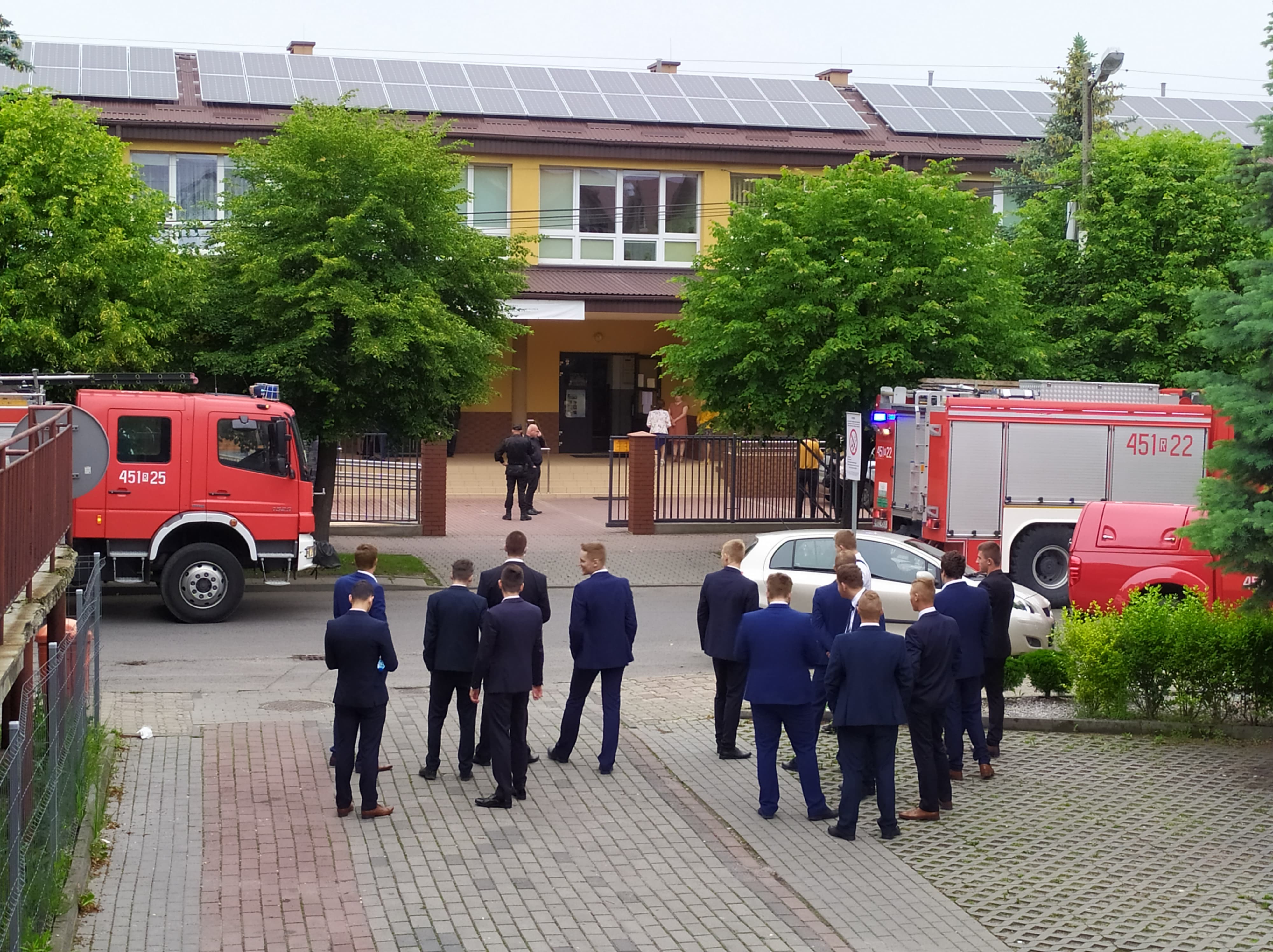 Alarm w ZST w Kolbuszowej. Na miejscu pracują strażacy [FOTO] - Zdjęcie główne
