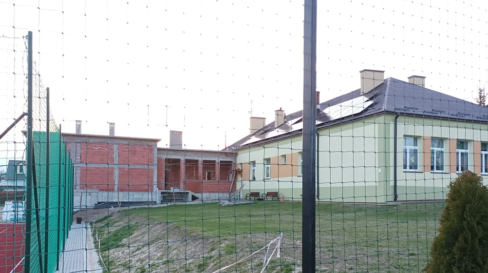 Duża rozbudowa szkoły w Hadykówce. Prace trwają też w Jagodniku i Cmolasie - Zdjęcie główne