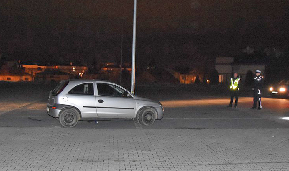 Z PODKARPACIA. Dramatyczny finał zabawy na parkingu  - Zdjęcie główne