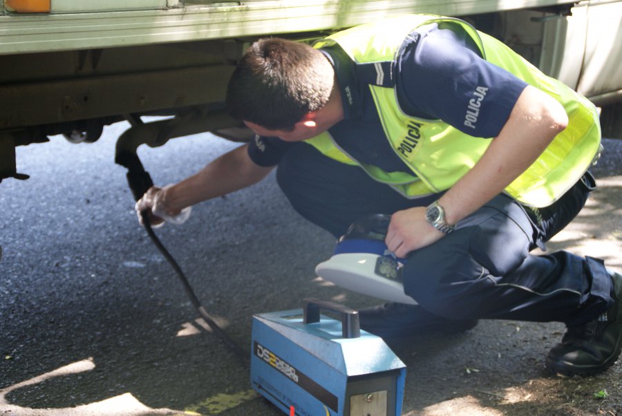 Z PODKARPACIA: Policjanci skontrolowali ponad 1400 pojazdów. Zatrzymali 11 dowodów rejestracyjnych - Zdjęcie główne