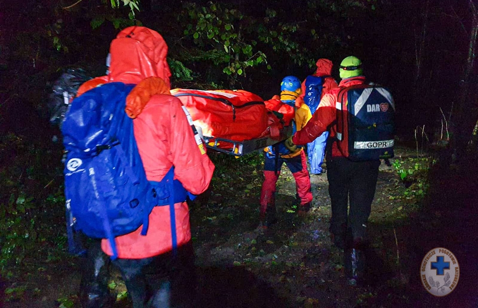 Akcja ratunkowa na czerwonym szlaku w Bieszczadach [FOTO] - Zdjęcie główne