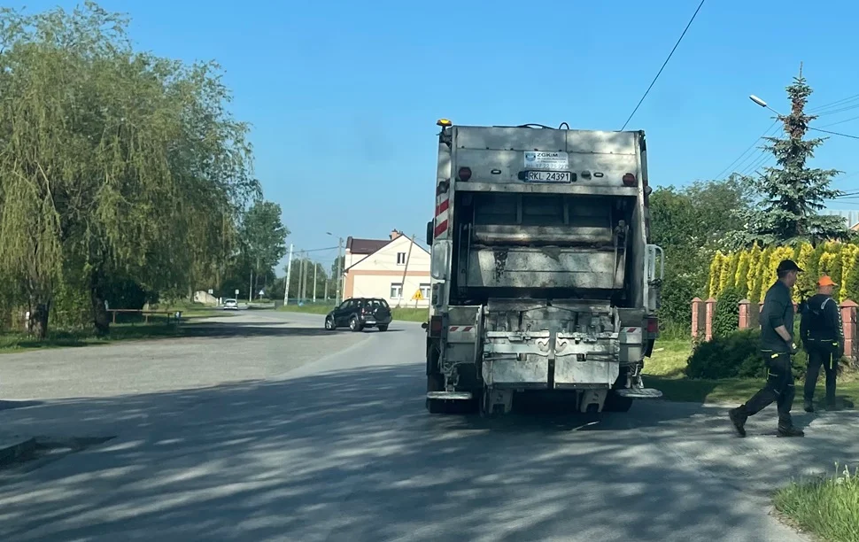 Śmieci jest mniej to dlaczego cena za odpady w gminie Kolbuszowa nie maleje? Radni dopytują burmistrza - Zdjęcie główne