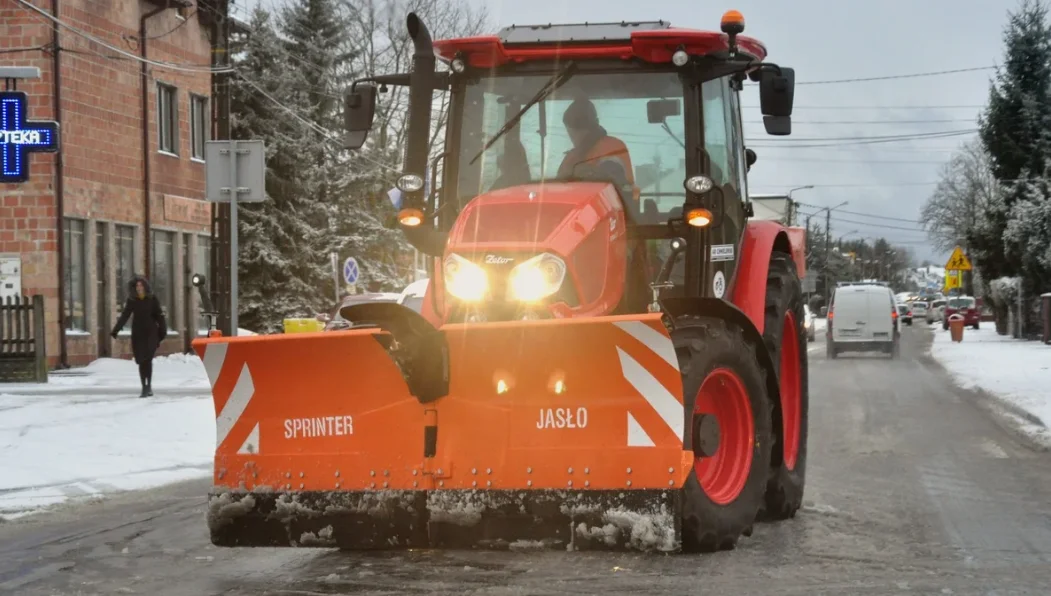 Te firmy odśnieżają drogi w powiecie kolbuszowskim [LISTA] - Zdjęcie główne