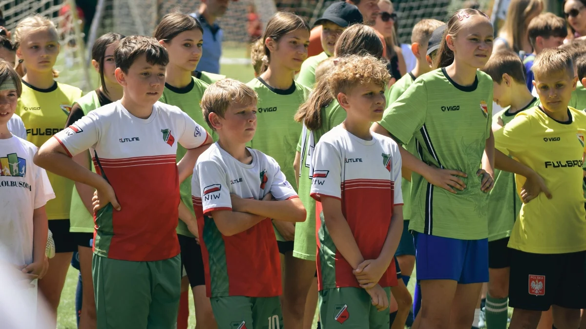 Footballowa Kolbuszowa 2024. Młode talenty rywalizowały na stadionie w Weryni [ZDJĘCIA] - Zdjęcie główne