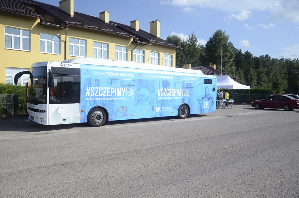 Wiemy ilu dokładnie mieszkańców powiatu kolbuszowskiego zaszczepiło się w szczepionkobusie - Zdjęcie główne