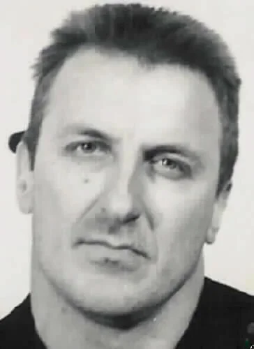 VOLKOV VLADIMIR, obywatel Rosji, urodzony 27.11.1955. Podstawy poszukiwań: Art. 148 § 2 pkt 2 Zabójstwo - typ kwalifikowany w związku z wzięciem zakładnika, zgwałceniem albo rozbojem. Poszukiwany przez KWP Wydział Kryminalny, 80-819 Gdańsk, ul. Okopowa 15 telefon: 47 7415900, 47 7415333,47 7415540, email: dyzurny.kwp@gd.policja.gov.pl, kwp.gdansk@gd.policja.gov.pl