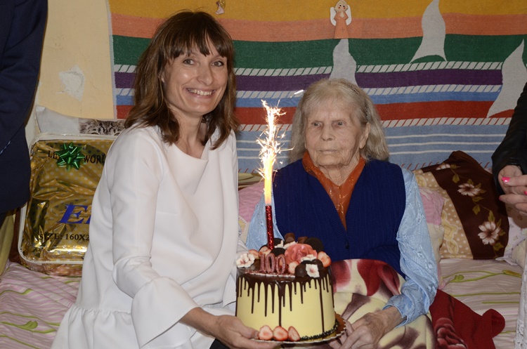 Swoje 100. urodziny ochodziła pani Waleria [FOTO] - Zdjęcie główne