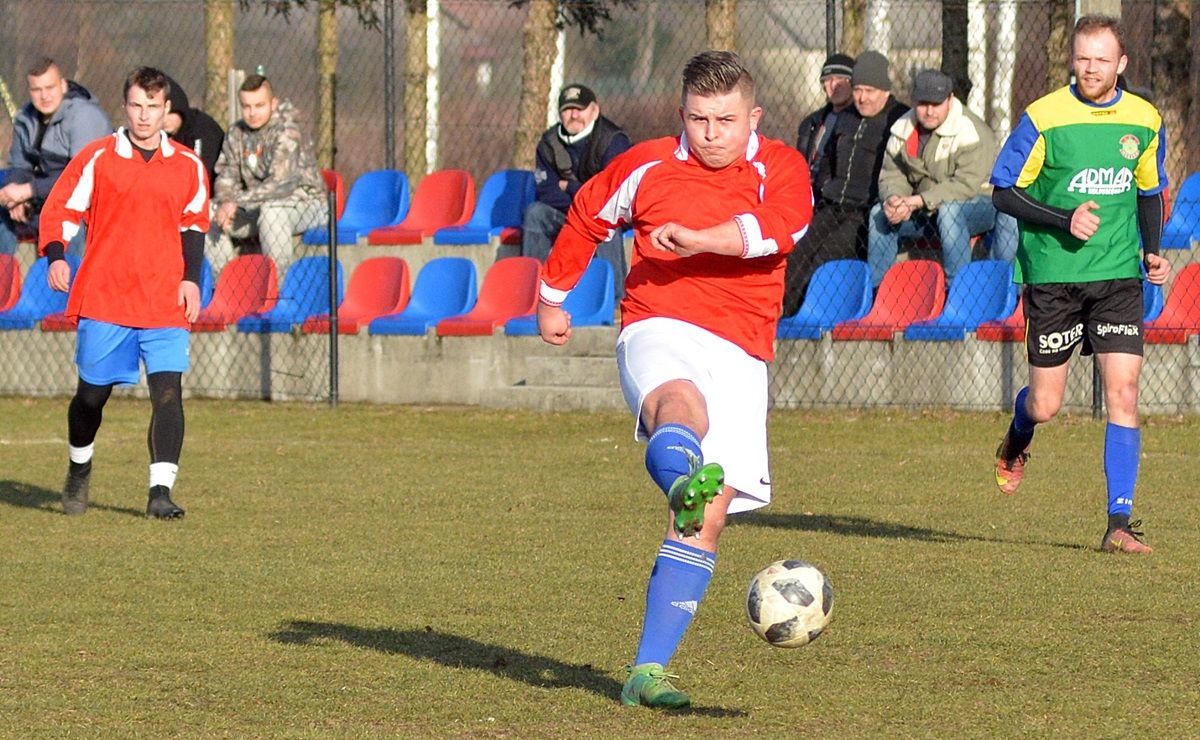 Hucina - Korona Majdan Królewski 2:0 [ZDJĘCIA] - Zdjęcie główne