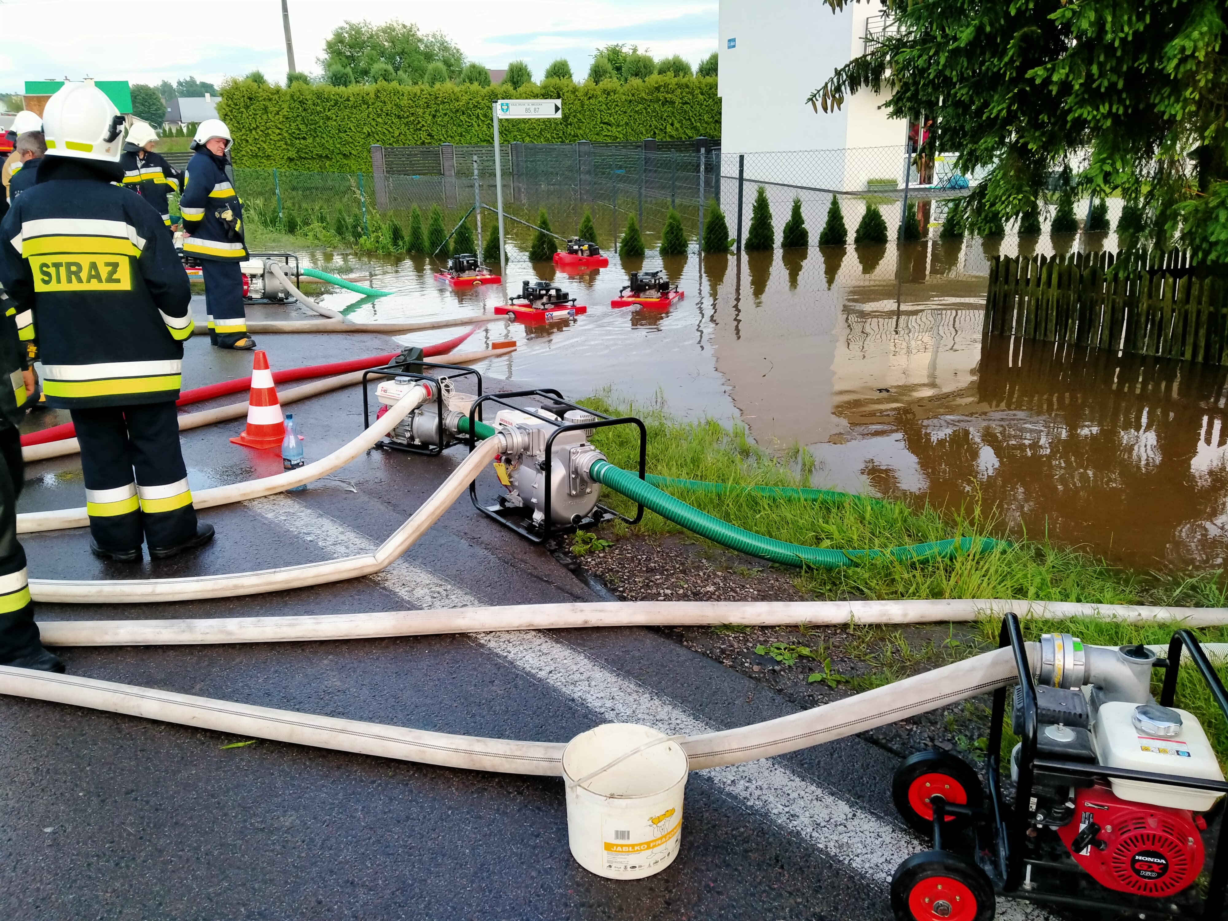 Kolbuszowa po nawałnicy. Strażacy cały czas w akcji [FOTO] - Zdjęcie główne