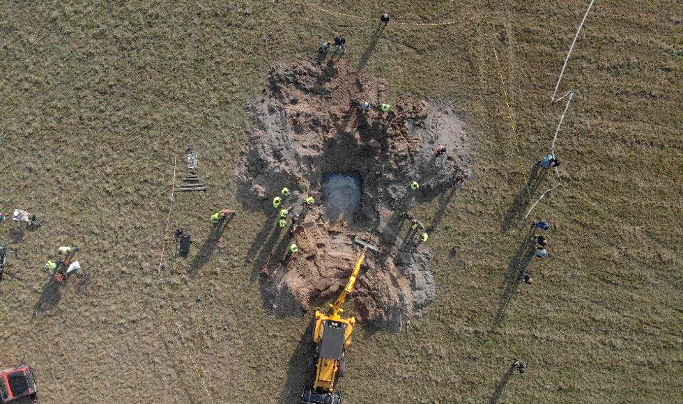 Niezwykłe odkrycie historyczne w gminie Niwiska. Wykopano fragmenty rakiety V2 |ZDJĘCIA | VIDEO| - Zdjęcie główne