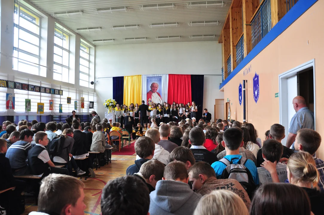 Otwarcie i poświęcenie budynku w Kupnie - 2012 rok