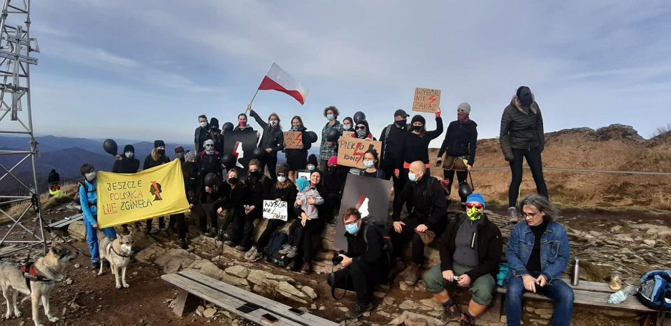 Strajk Kobiet trwa już tydzień. Od Tarnobrzega po Bieszczady - Zdjęcie główne