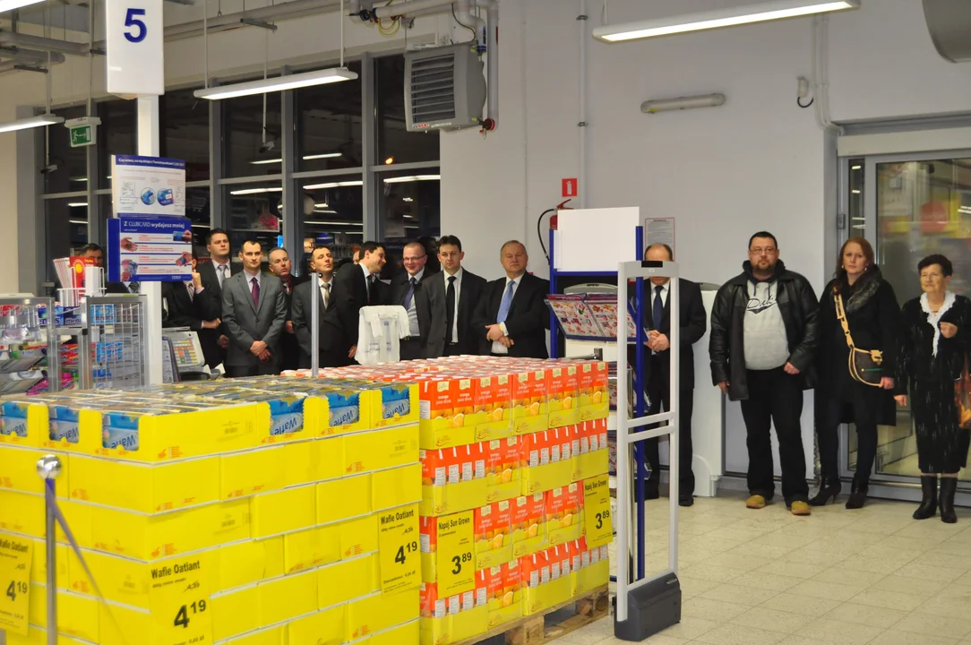 Otwarcie Tesco w Kolbuszowej - styczeń 2012.