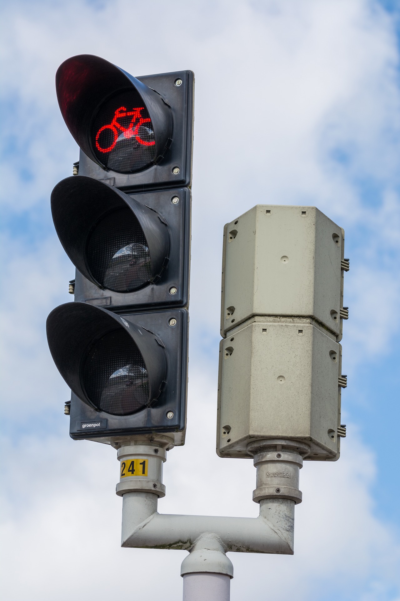 Z regionu. Poszukiwany kierowca audi! Co się stało?  - Zdjęcie główne