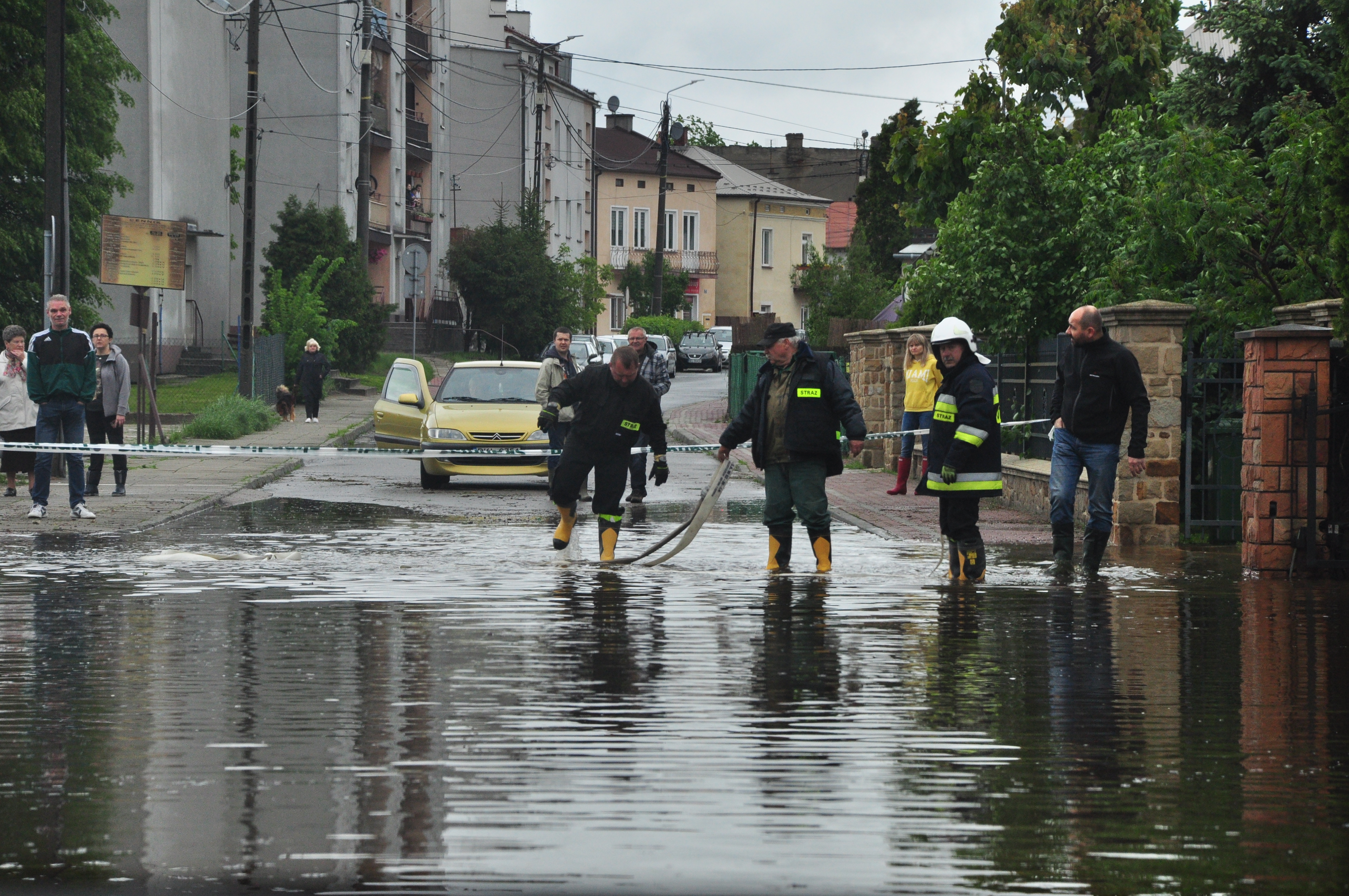 Kolejne zalane ulice w Kolbuszowej. Ulica Zielona i Ogrodowa pod wodą [ZDJĘCIA WIDEO] - Zdjęcie główne