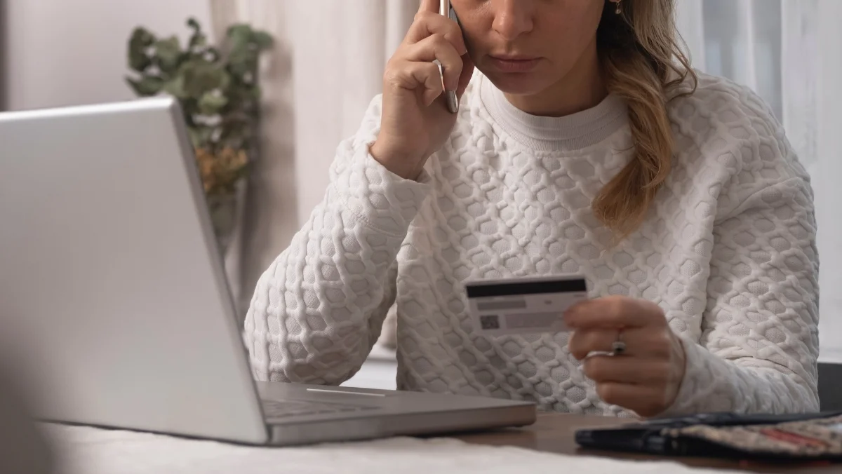 Zamiast telefonu i fotela figa z makiem. Kolejni mieszkańcy powiatu kolbuszowskiego oszukani w internecie. Jakim sposobem? - Zdjęcie główne