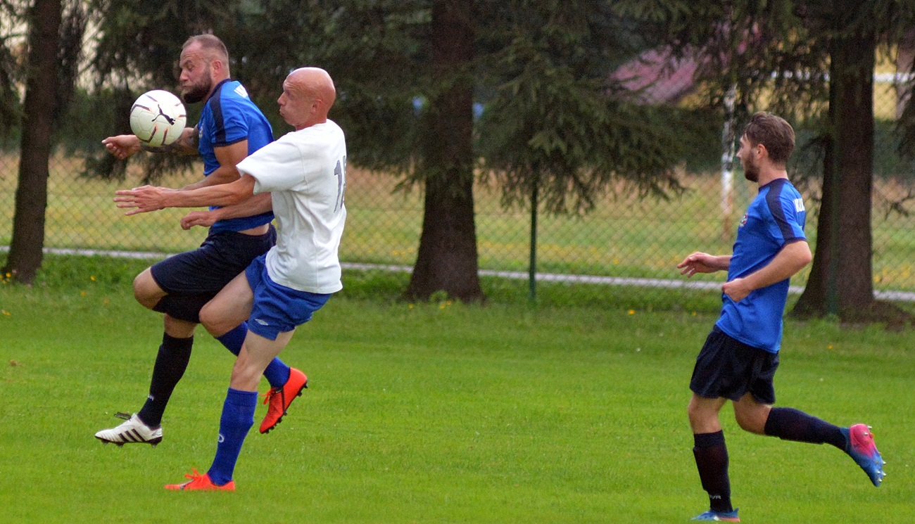 Zacisze Trześń - LKS Hucina 0:0 [ZDJĘCIA] - Zdjęcie główne