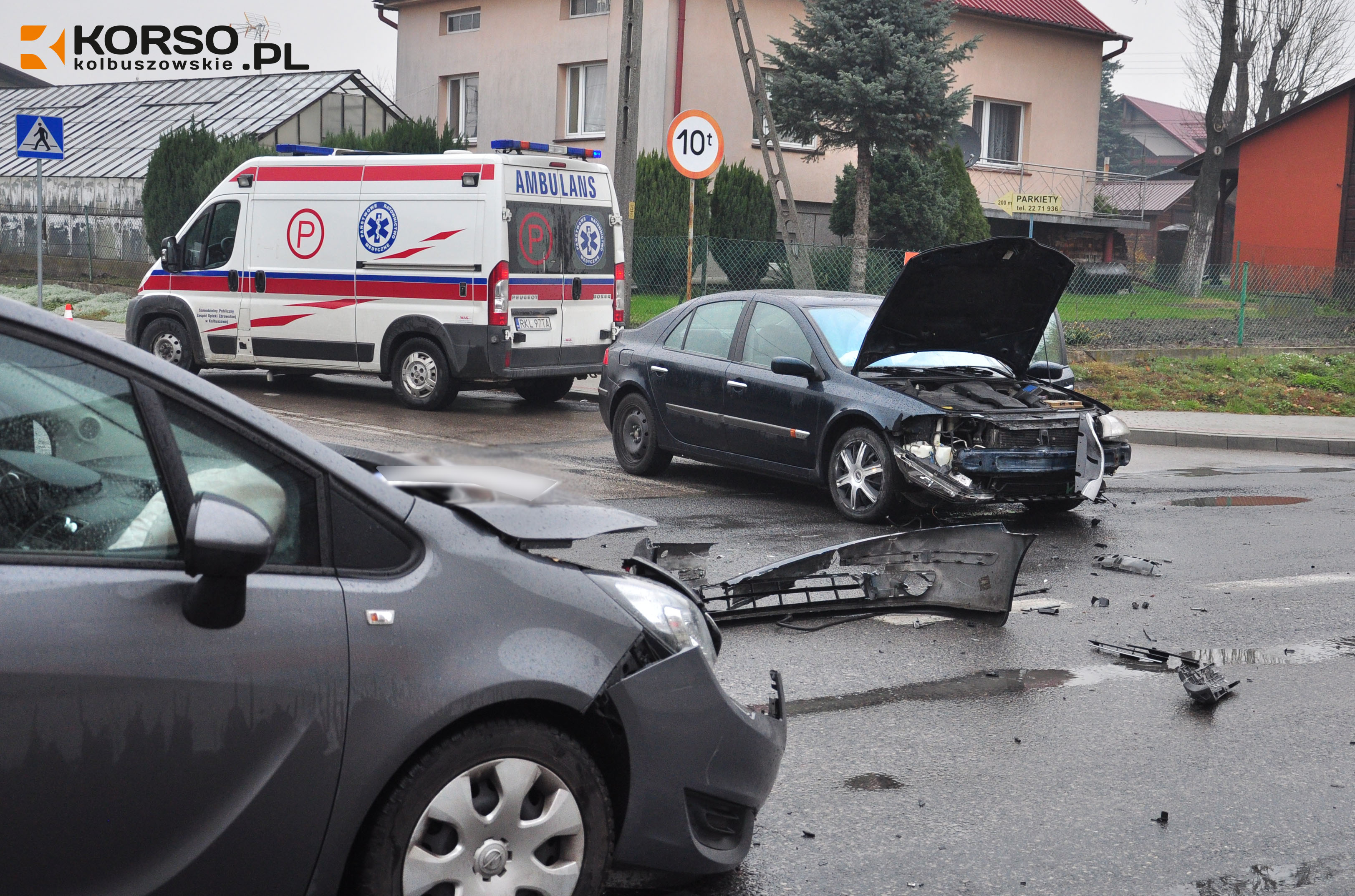 Wypadek na ulicy Tyszkiewiczów w Kolbuszowej [ZDJĘCIA, FILM] - Zdjęcie główne