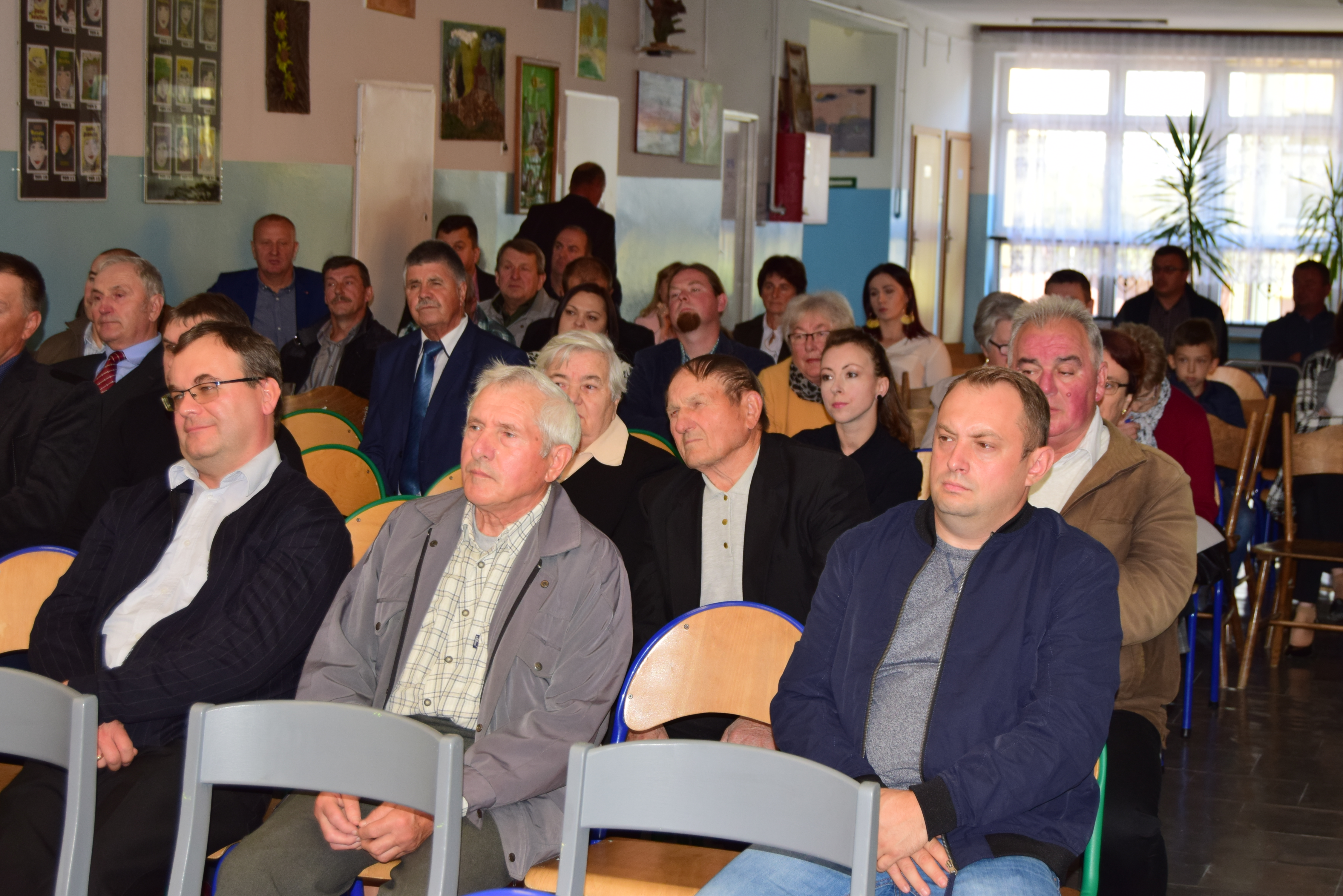 W niedzielę (30 września) w Cmolasie odbyło się zebranie wiejskie. Wzięło w nim udział około 40 osób - Zdjęcie główne