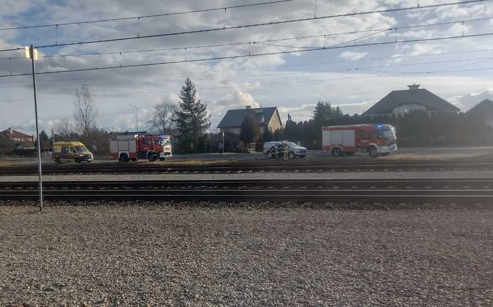 Tragedia na dworcu kolejowym w Ropczycach. Pociąg śmiertelnie potrącił 46-letniego mężczyznę - Zdjęcie główne
