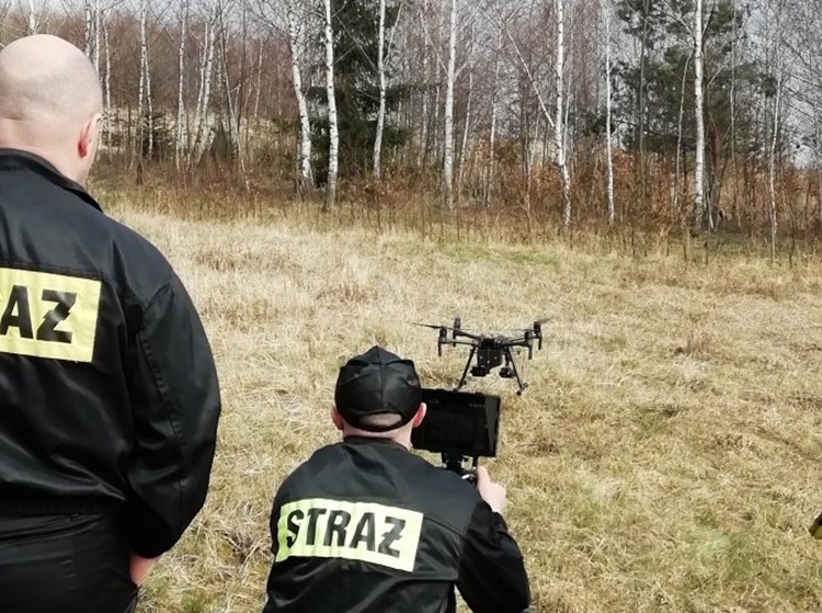 Z PODKARPACIA. Zakończyły się poszukiwania mężczyzny. Policja szukała 38-latka przy użyciu drona [FOTO] - Zdjęcie główne