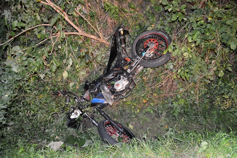 Z PODKARPACIA. 14-letni motorowerzysta zderzył się z samochodem osobowym - Zdjęcie główne