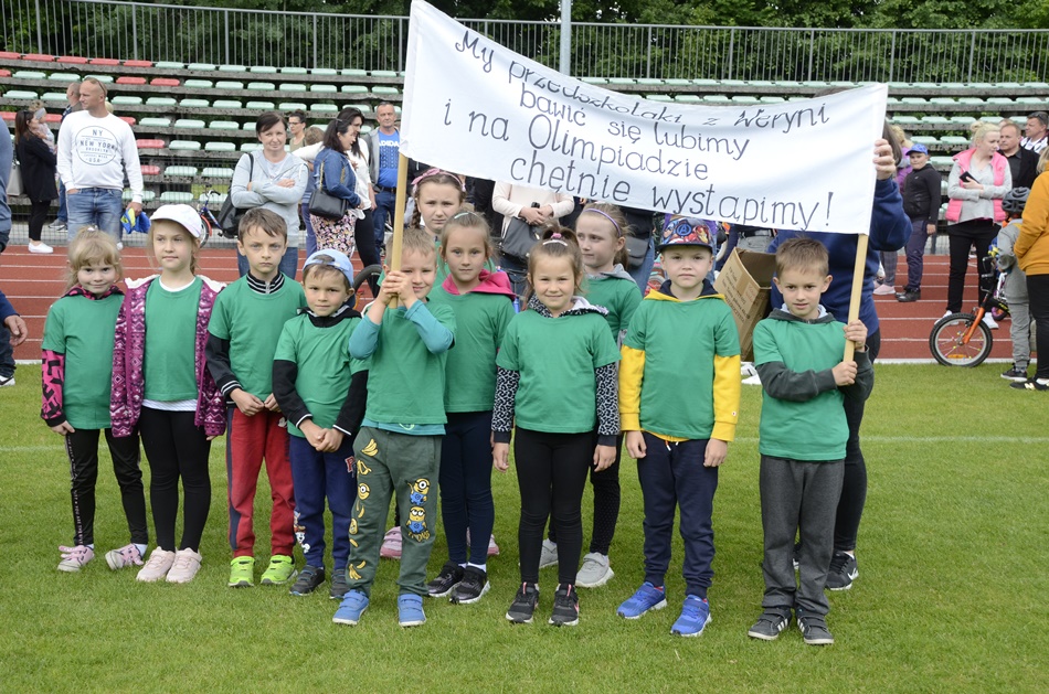 Piknik rodzinny na stadionie w Kolbuszowej. 