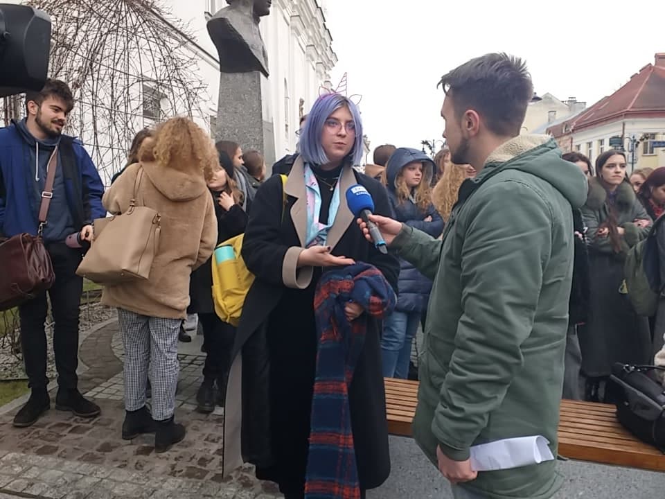 Protest w rzeszowskim LO. Kto ma rację?  - Zdjęcie główne