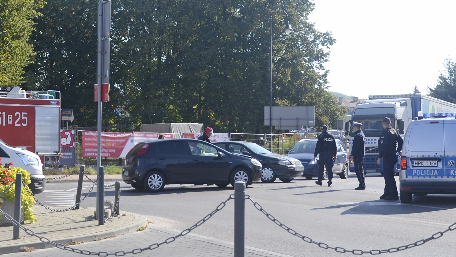 Samochodowa kolizja przy kolbuszowskim rynku - Zdjęcie główne