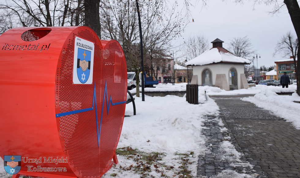 Serce na nakrętki stanęło w centrum Kolbuszowej - Zdjęcie główne