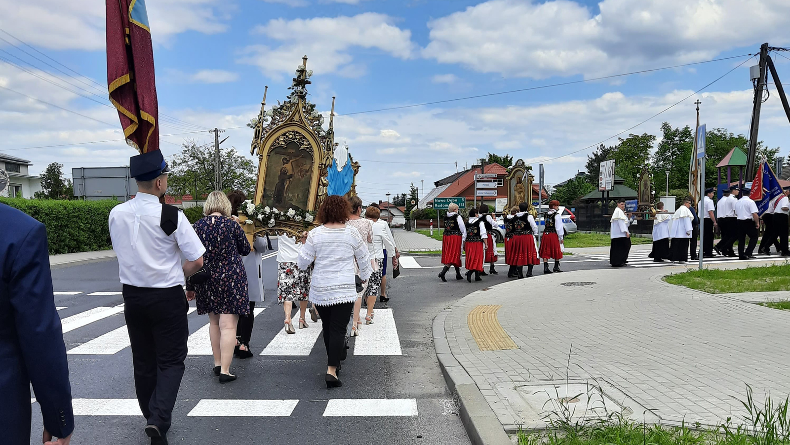 Procesja w Majdanie Królewskim.