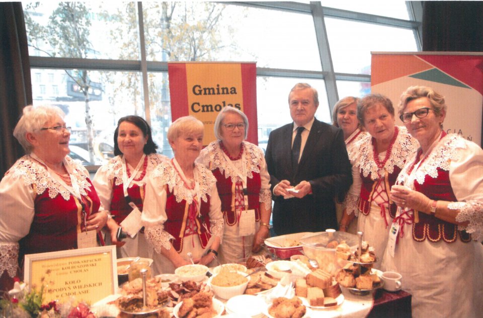 Gospodynie z Cmolasu pojechały do stolicy - Zdjęcie główne